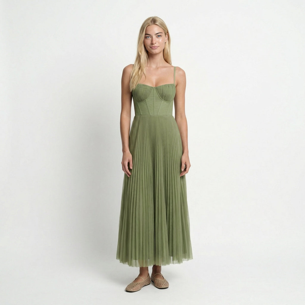Pleated Fit and Flare Midi Dress Round Neck, Defined Waist, Elegant Womens
